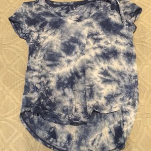Blue tie dye v neck
